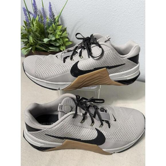 New Nike ID By You Men's Metcon 7 Size 9 Grey/Black DJ7031 991 RARE Fast Ship - Picture 2 of 9